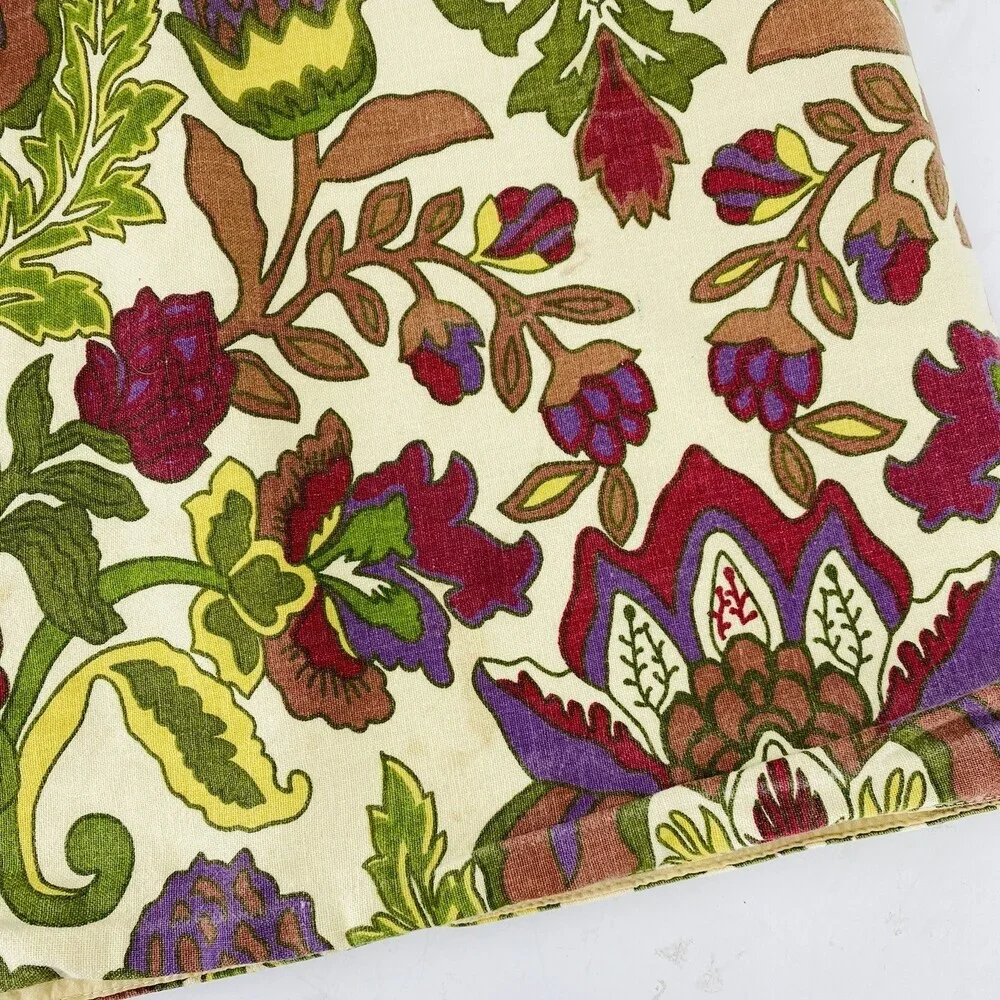 World Market Table Runner French Retro Acanthus Artichoke Floral 16x50